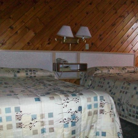 Motel Princesse Saguenay Exterior photo