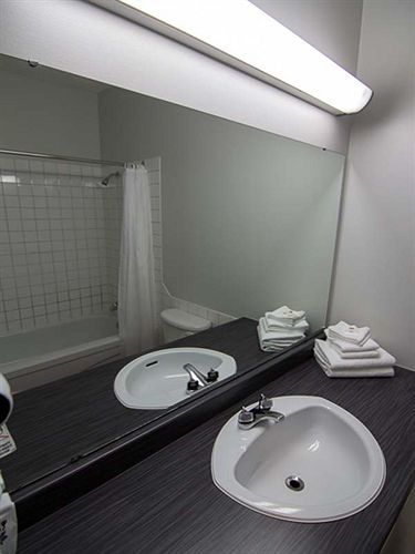 Motel Princesse Saguenay Exterior photo