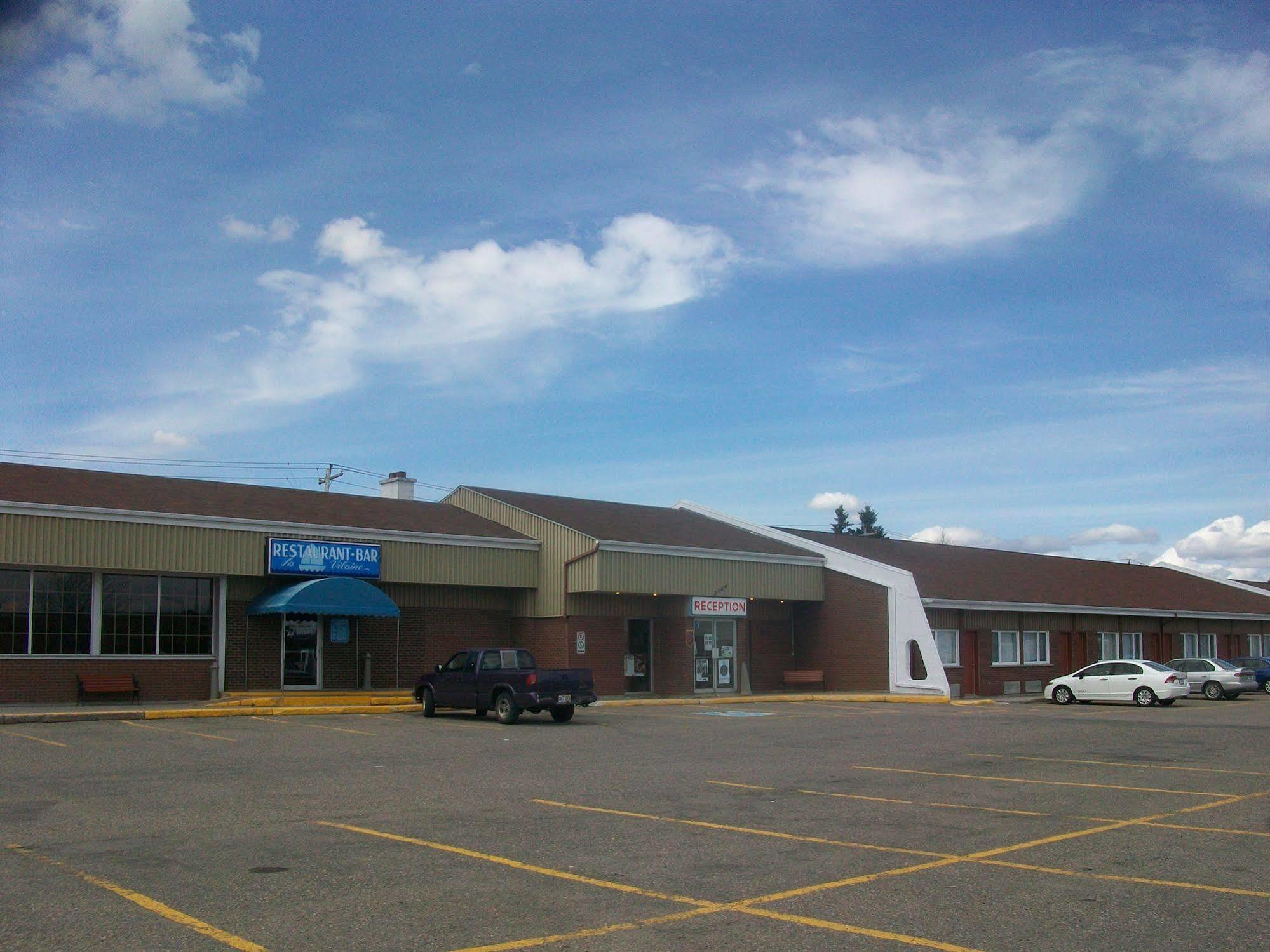 Motel Princesse Saguenay Exterior photo